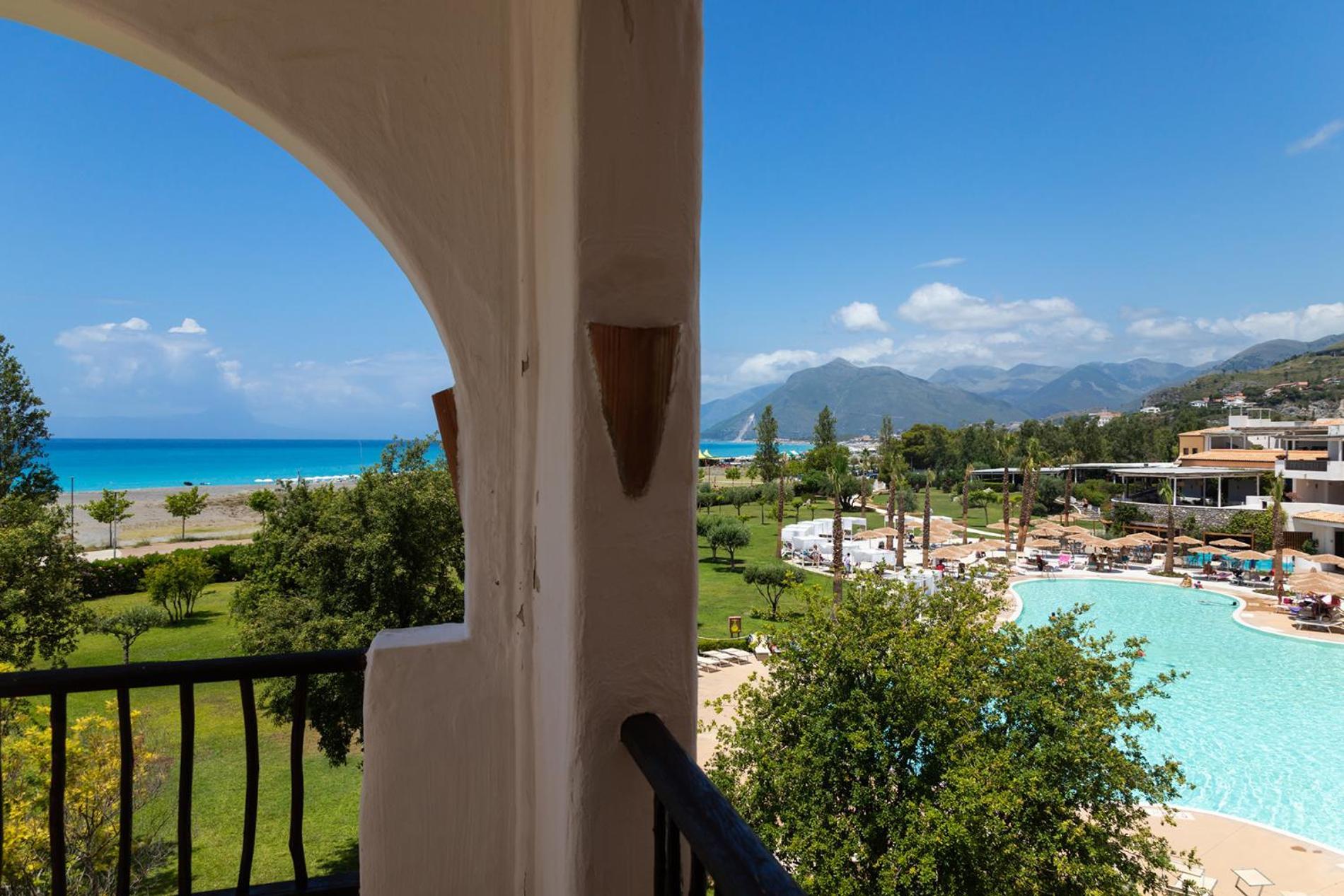 Borgo Di Fiuzzi Resort & Spa Praia a Mare Bagian luar foto